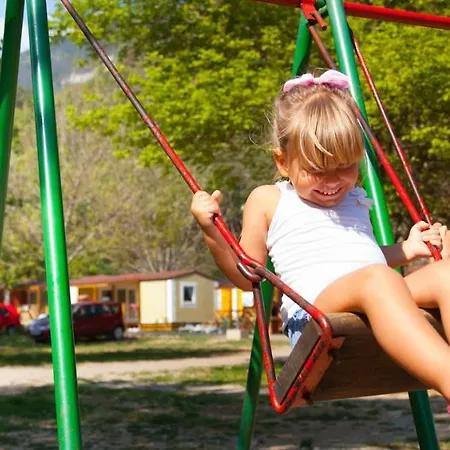Campsite & Holiday منتزه العطل