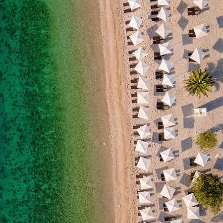 Campsite & Holiday منتزه العطل *