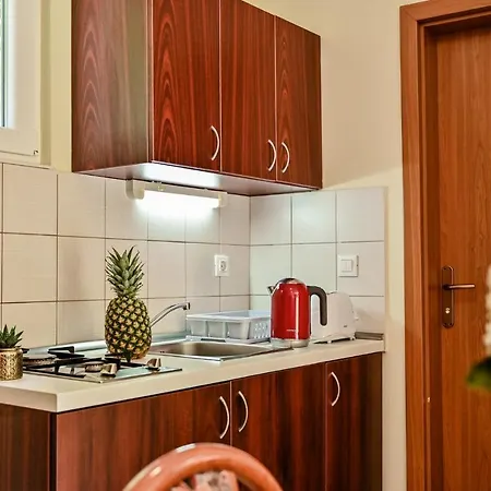 Campsite & Holiday منتزه العطل *
