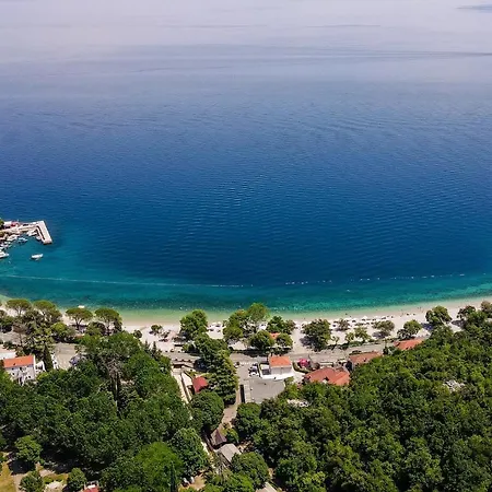 Campsite & Holiday * ميدفيجا