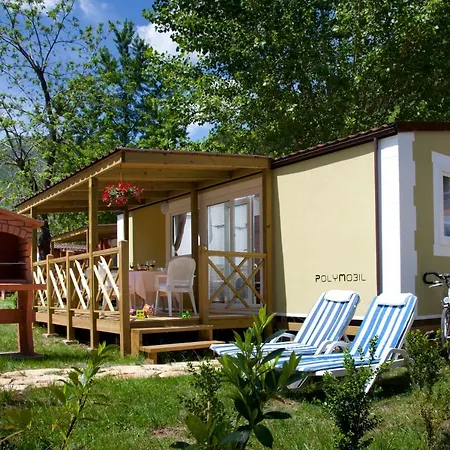 Campsite & Holiday * ميدفيجا