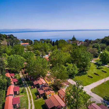 Campsite & Holiday منتزه العطل ميدفيجا